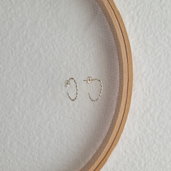 Simple Silver Twist Hoop Earrings Small Hoops - Picture 2 of 4